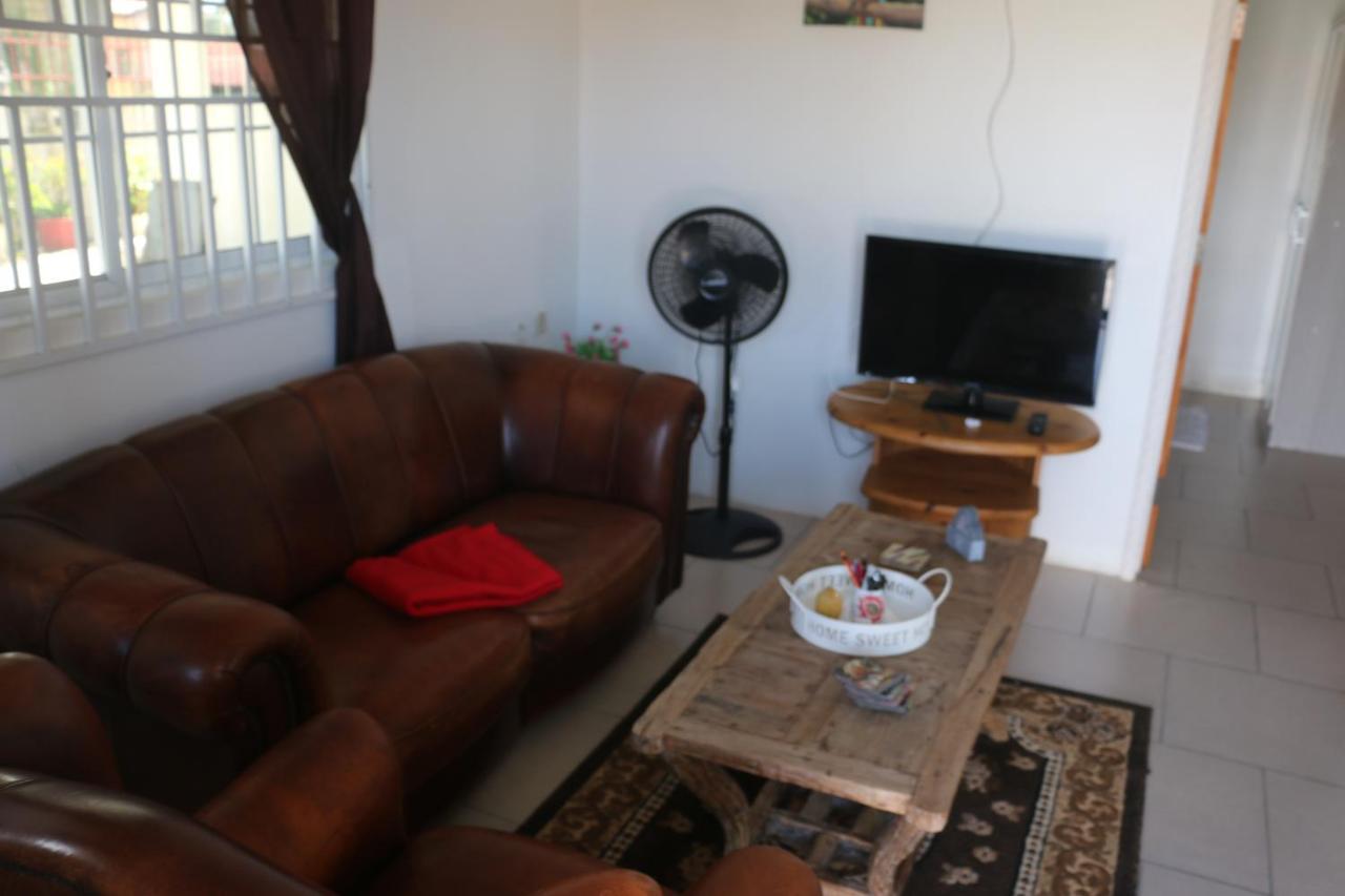 Dubbel Woonhuis Selderiestraat Парамарибо Екстериор снимка